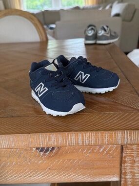 NWOT New Balance 574 size 5.5